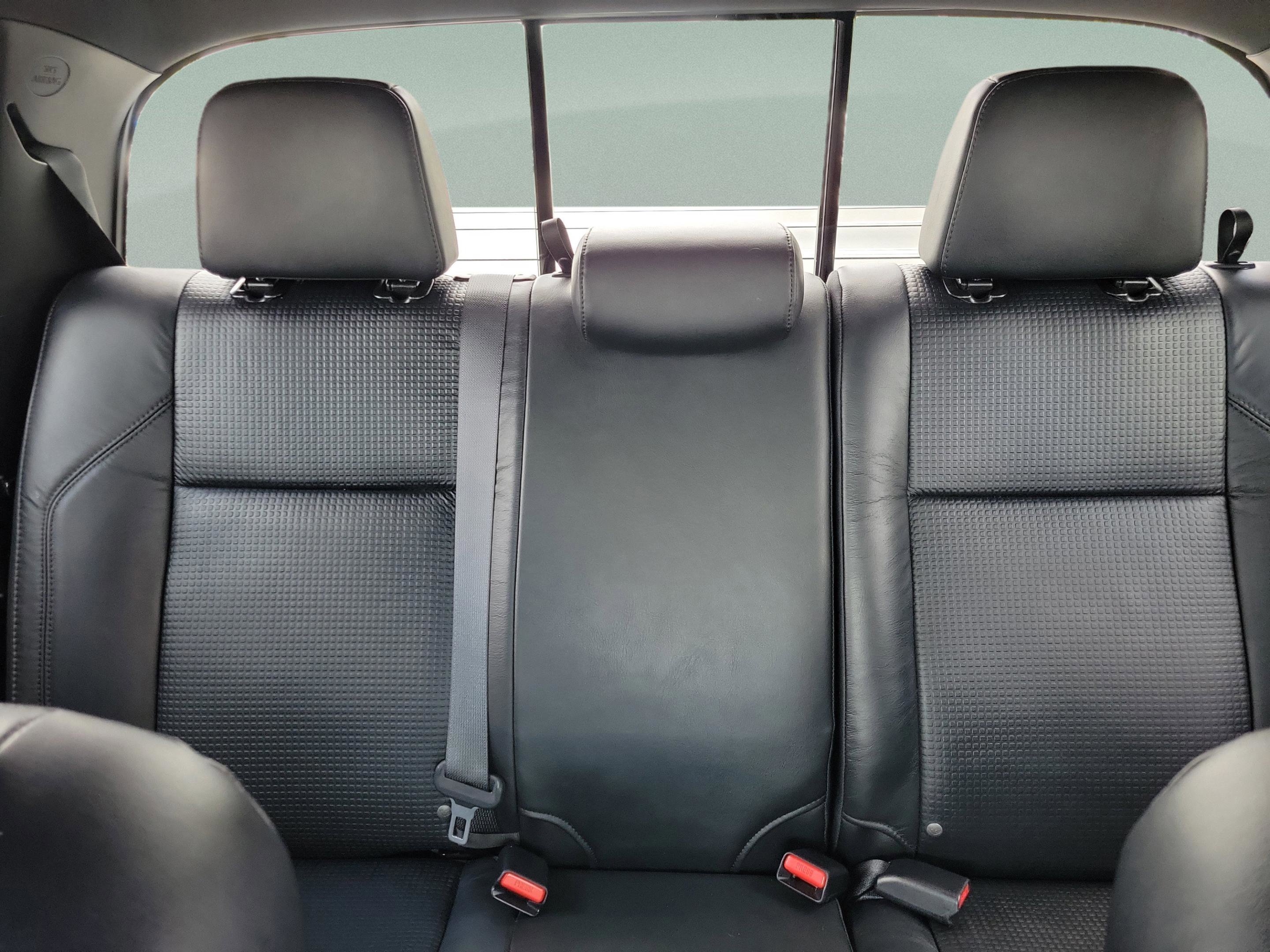 Used 2020 Toyota Tacoma TRD Sport w/ TRD Premium Sport Package AWD/4WD image 9