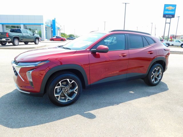 New 2025 Chevrolet Trax LT w/ Driver Confidence Package image 7