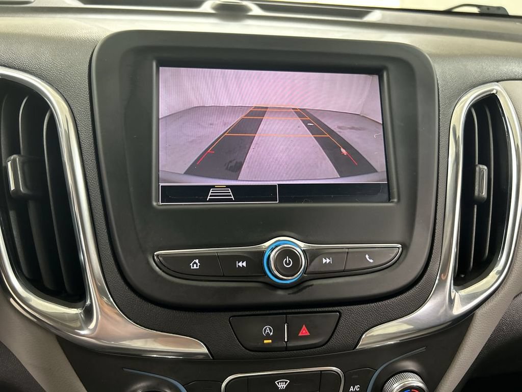 Used 2023 Chevrolet Equinox LS AWD/4WD image 15