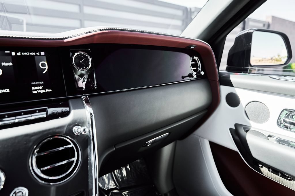Used 2026 Rolls-Royce Cullinan AWD/4WD image 76