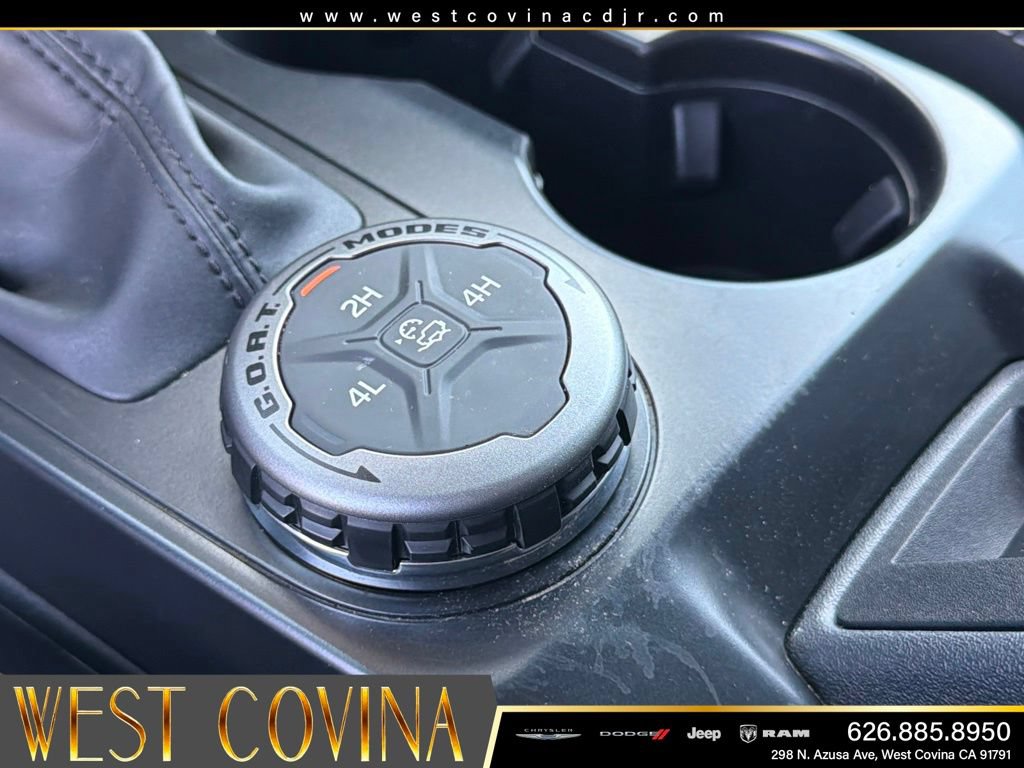 Used 2025 Ford Bronco Outer Banks AWD/4WD image 28