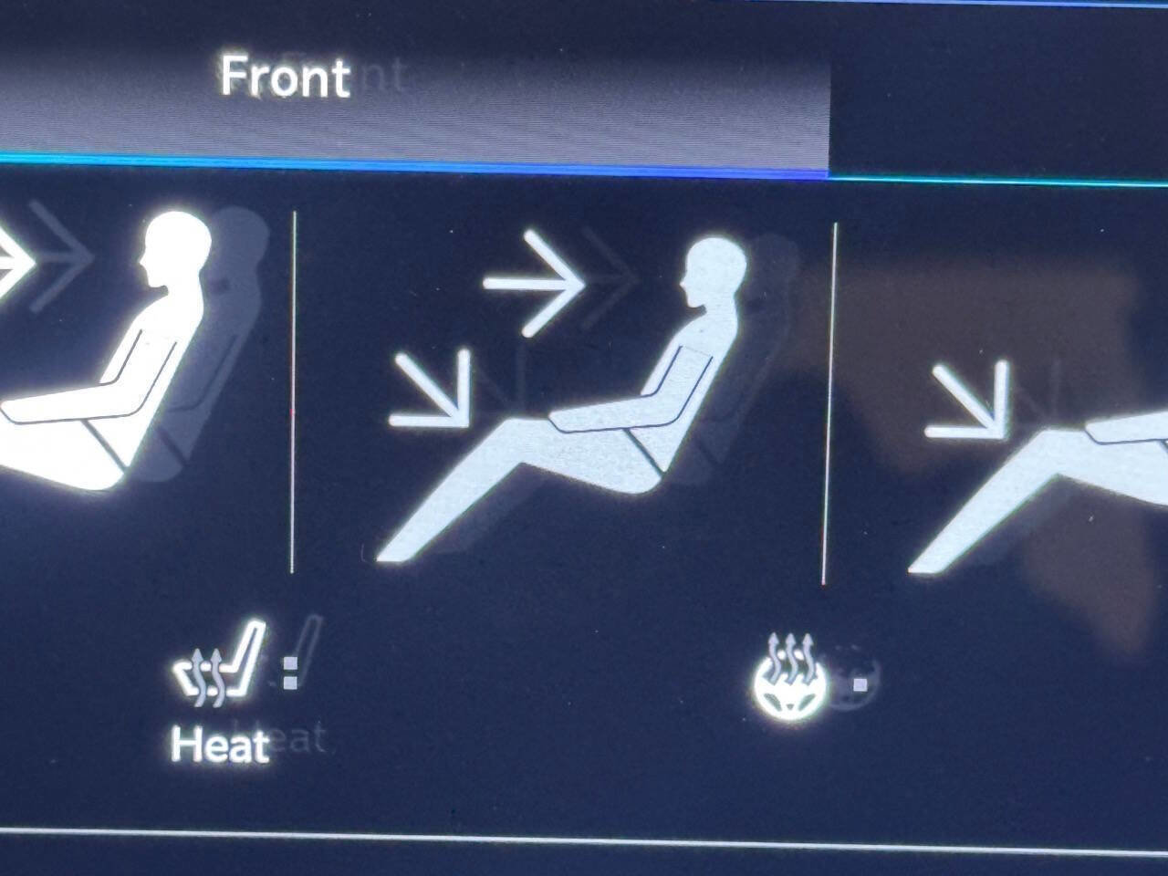 Used 2023 Chrysler Pacifica Touring image 27