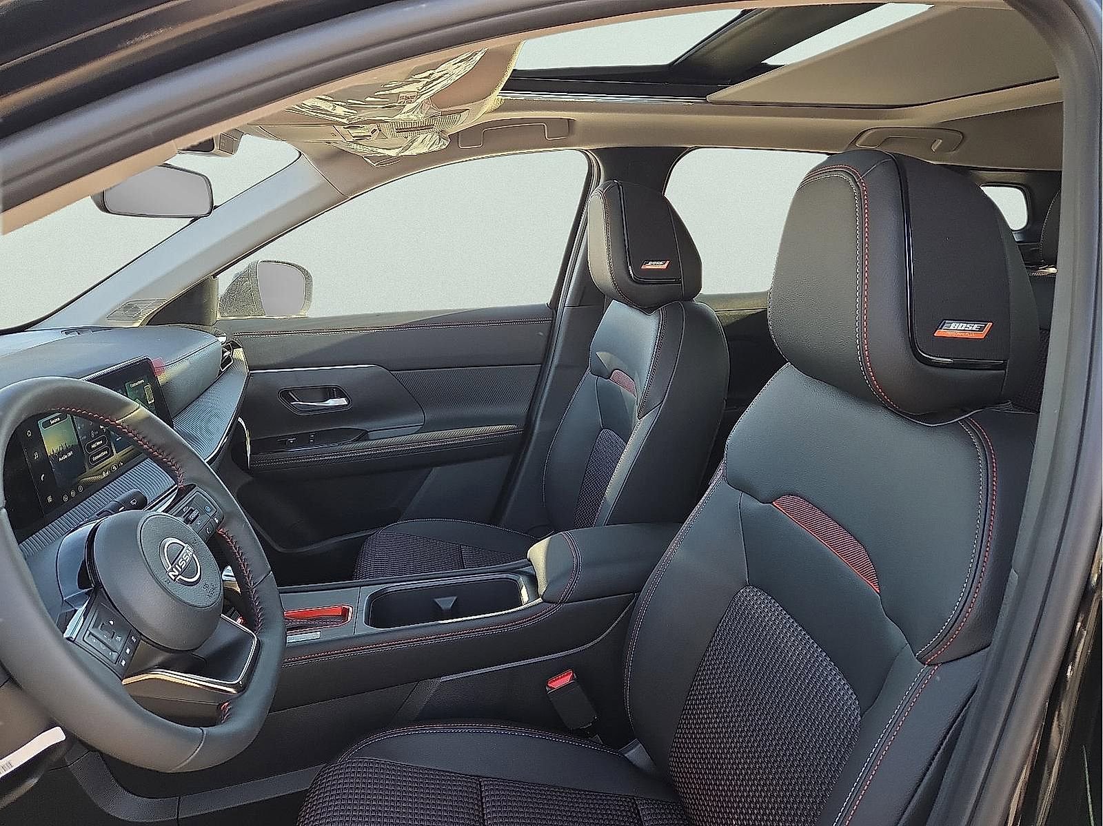 New 2026 Nissan Kicks SR w/ SR Premium Package image 12