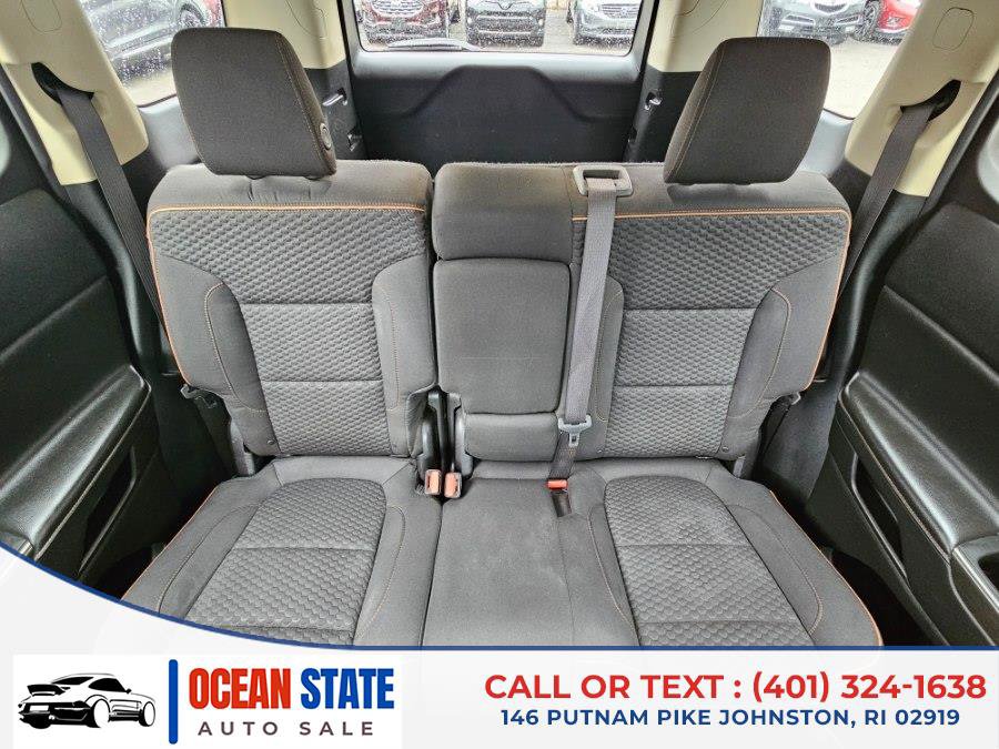 Used 2017 GMC Acadia SLE w/ Driver Alert Package I AWD/4WD image 17