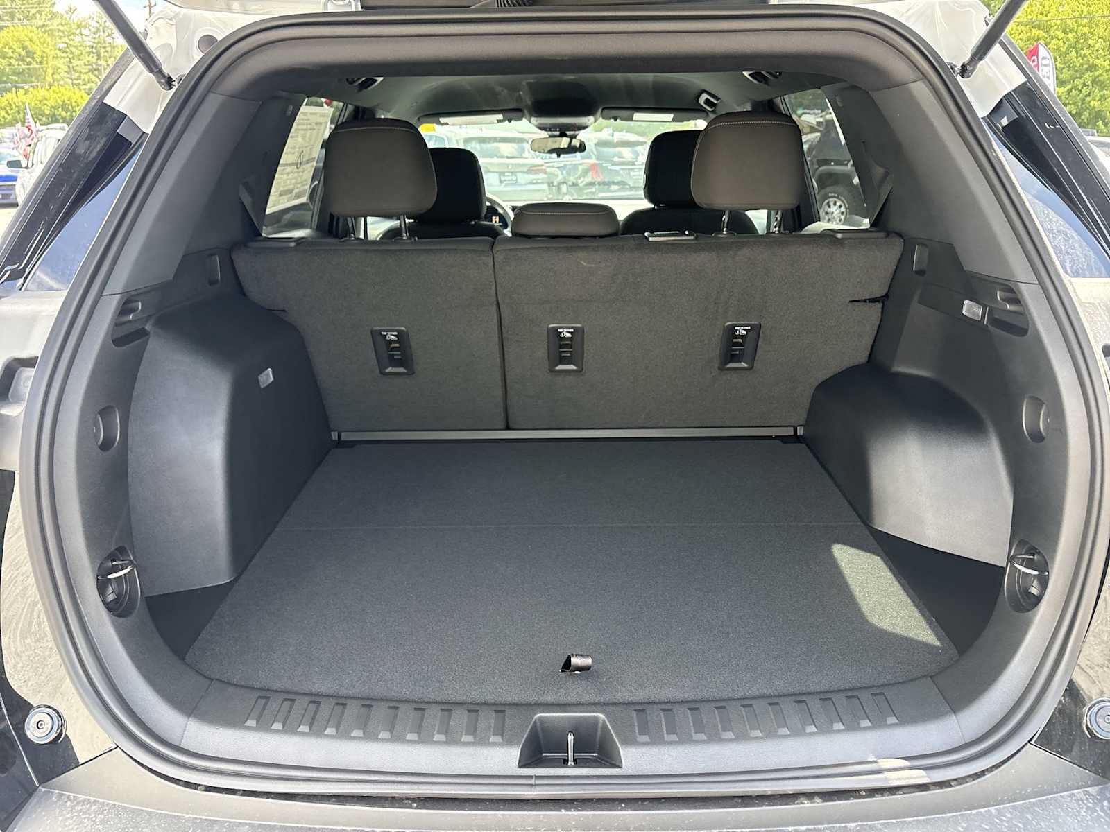 New 2026 Chevrolet Equinox LT FWD image 25