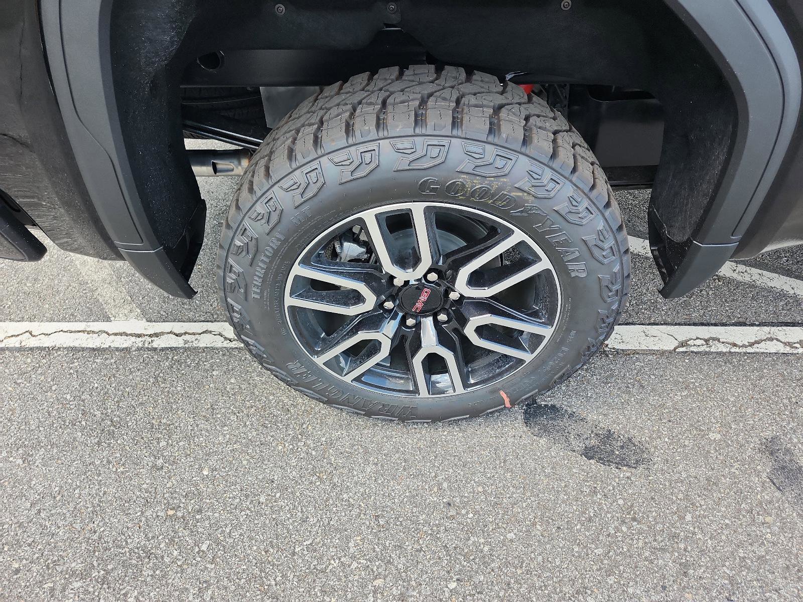 New 2026 GMC Sierra 1500 AT4 w/ AT4 Premium Package image 5