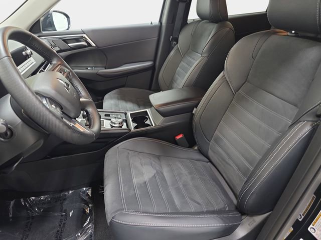 Used 2024 Mitsubishi Outlander SE AWD/4WD image 13