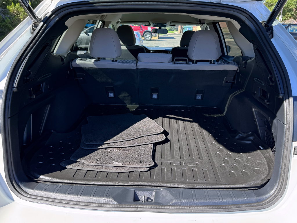 Used 2023 Subaru Outback Premium AWD/4WD image 11