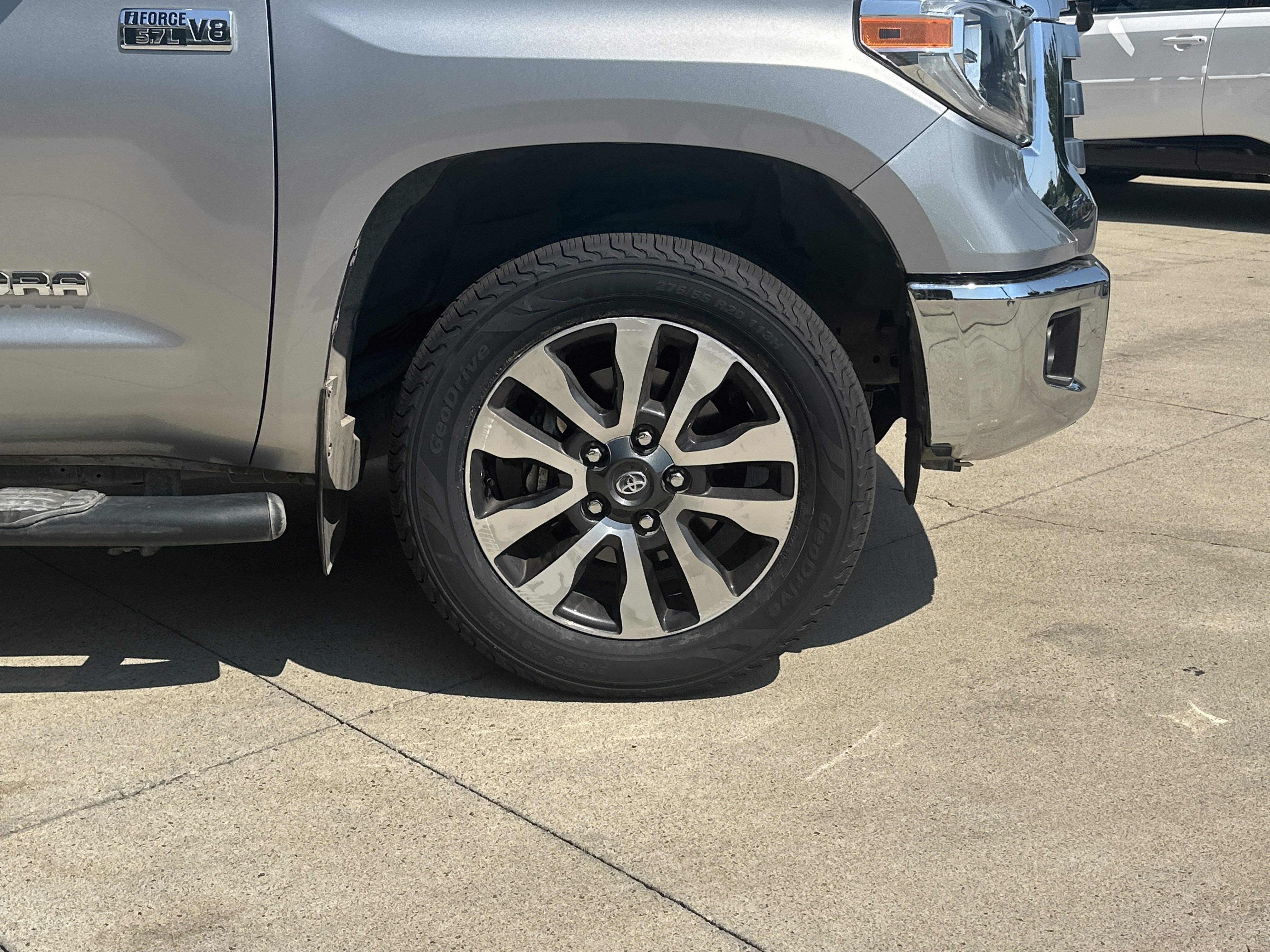 Used 2021 Toyota Tundra Limited AWD/4WD image 32