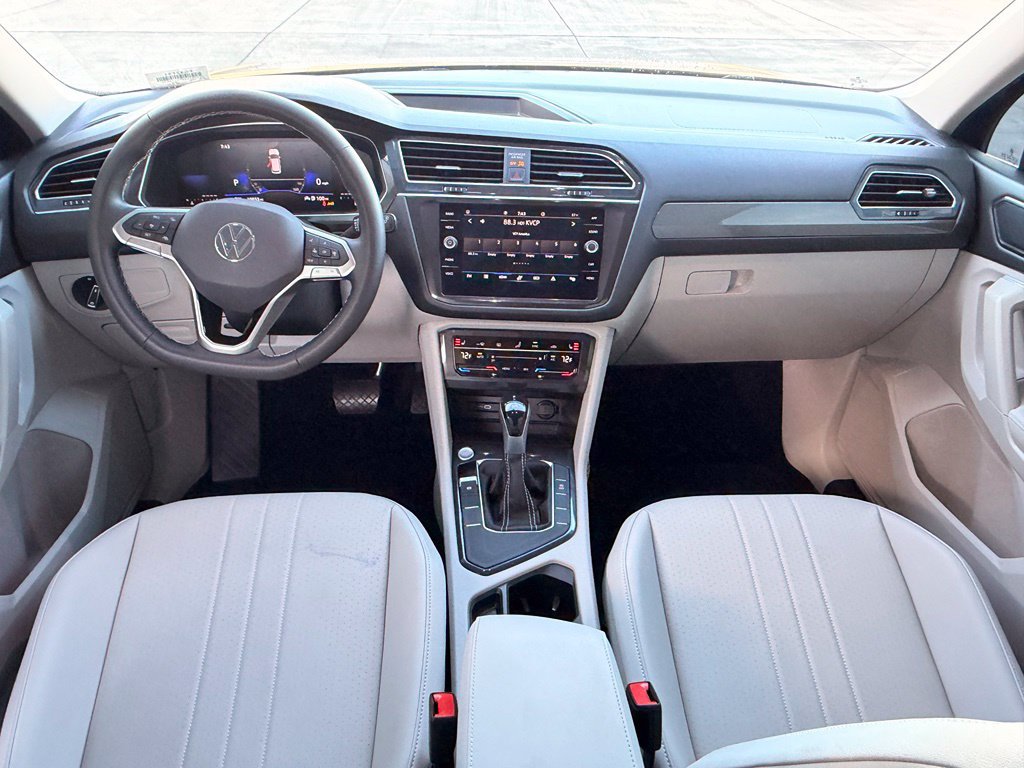 Used 2023 Volkswagen Tiguan SE FWD image 13