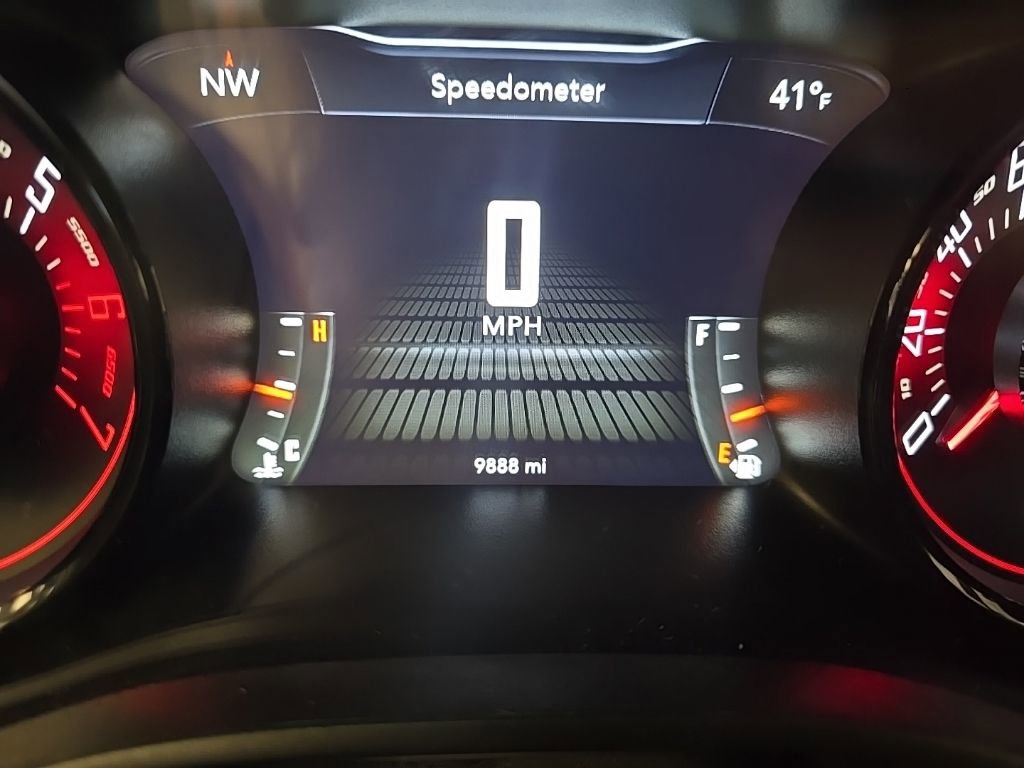 Used 2022 Dodge Challenger R/T w/ Driver Convenience Group image 6