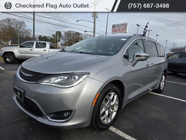 Used 2018 Chrysler Pacifica Limited