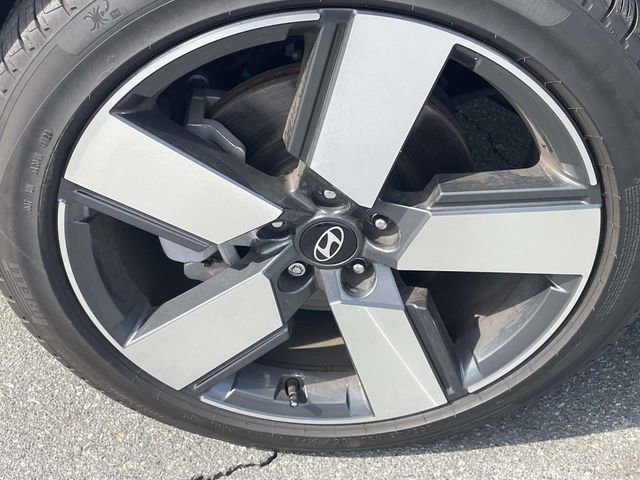 Used 2024 Hyundai Santa Fe Limited image 6