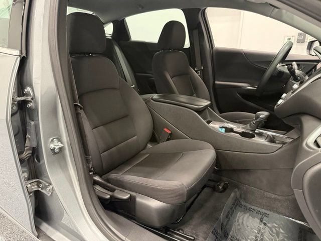 Used 2025 Chevrolet Malibu LT FWD image 37