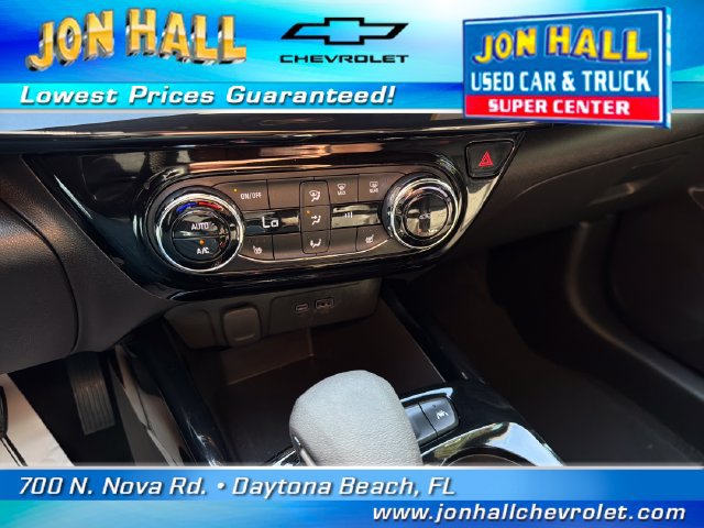 Used 2025 Chevrolet Trax RS w/ Driver Confidence Package FWD image 24