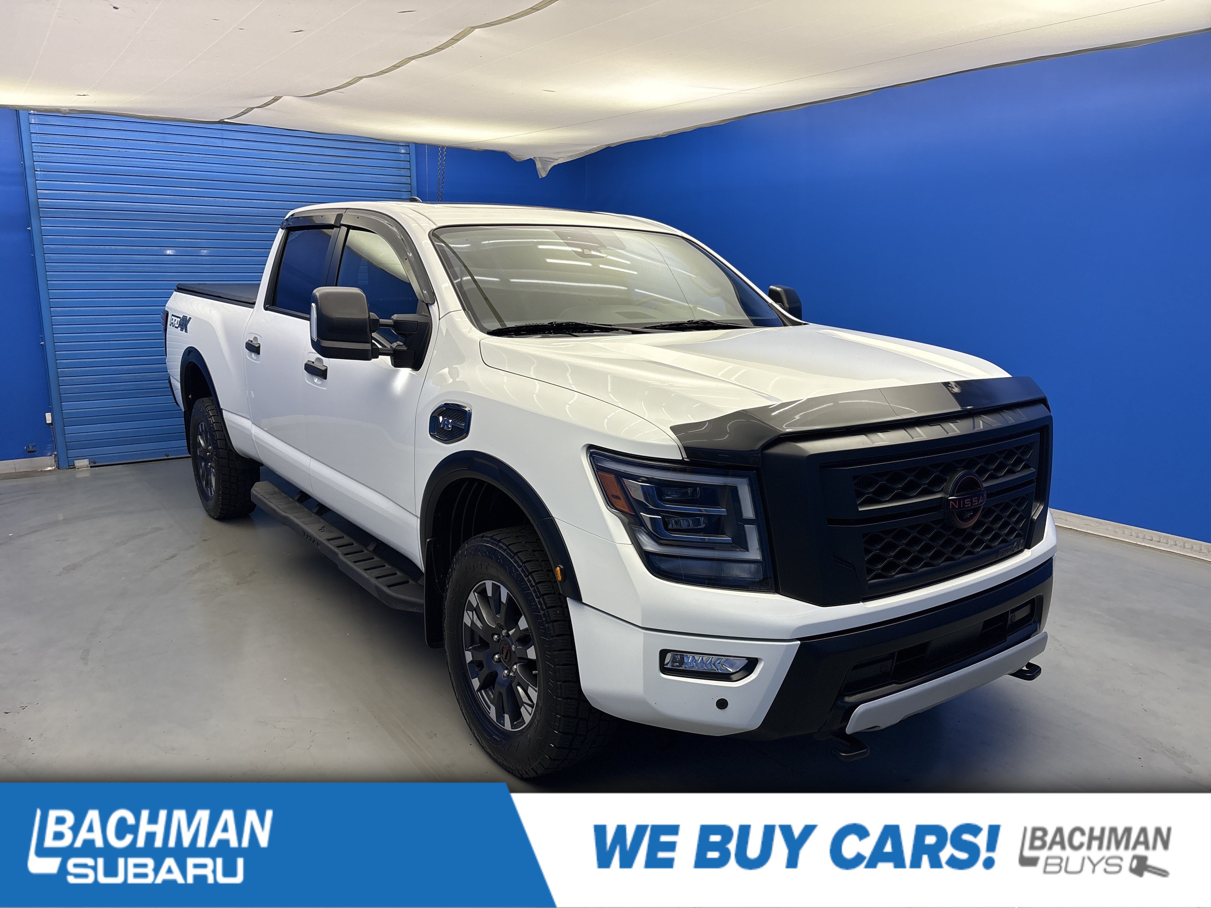 Used 2023 Nissan Titan PRO-4X w/ Pro-4x Convenience Package AWD/4WD image 1