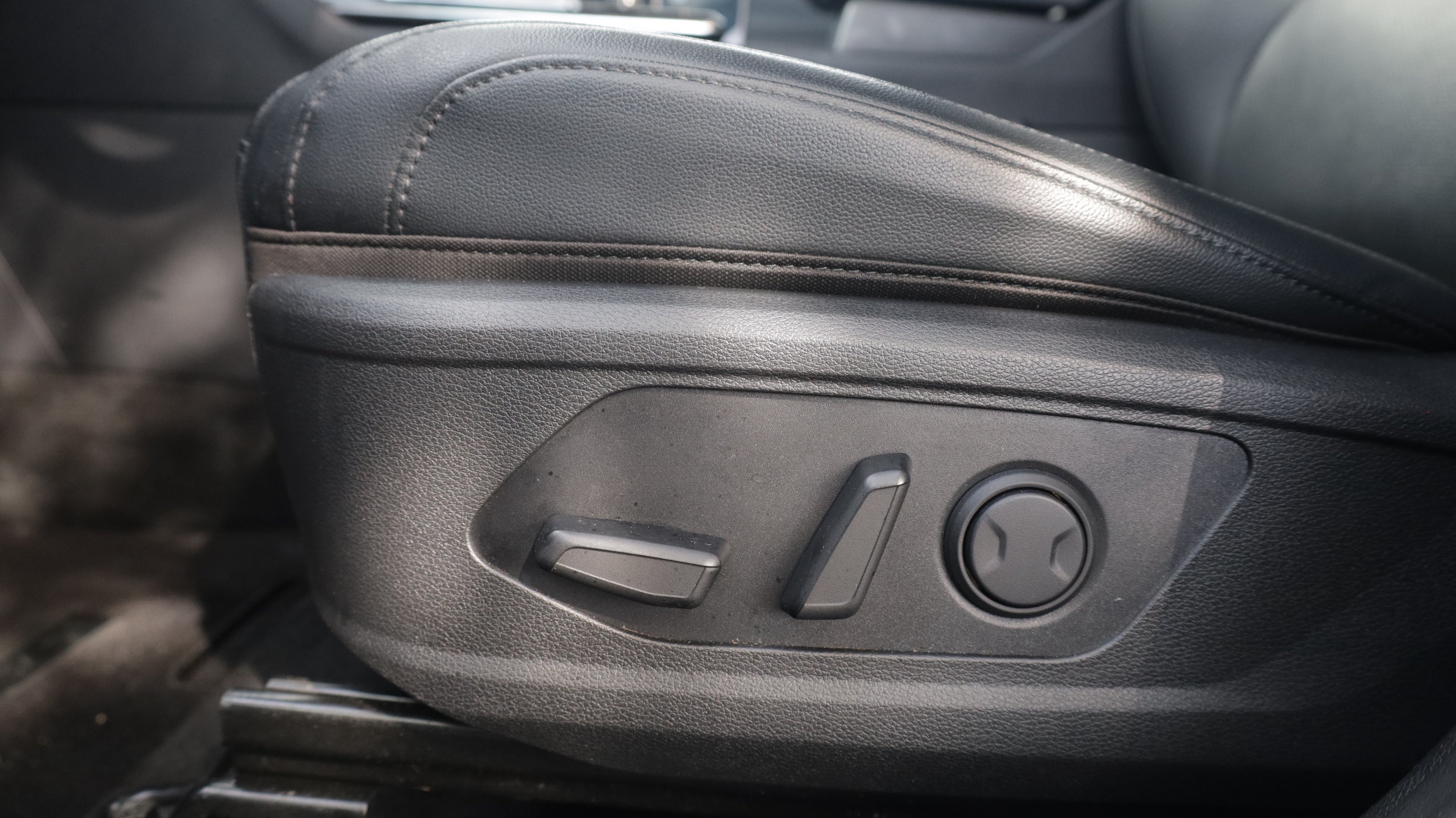Used 2023 Kia Sportage EX FWD image 27