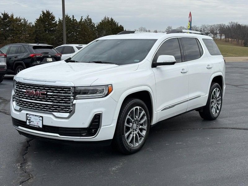 Used 2023 GMC Acadia Denali image 8