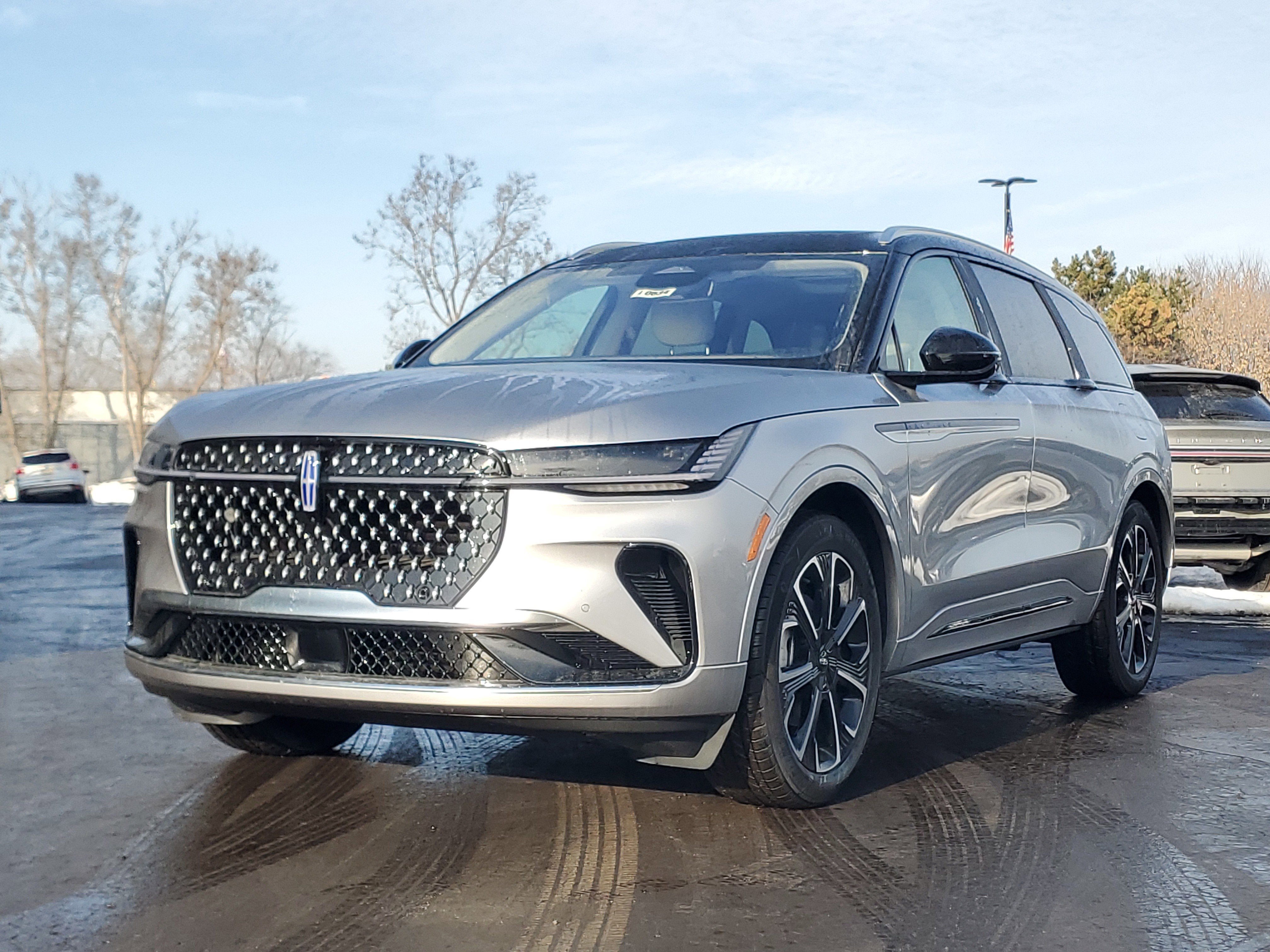 New 2026 Lincoln Nautilus Reserve image 2