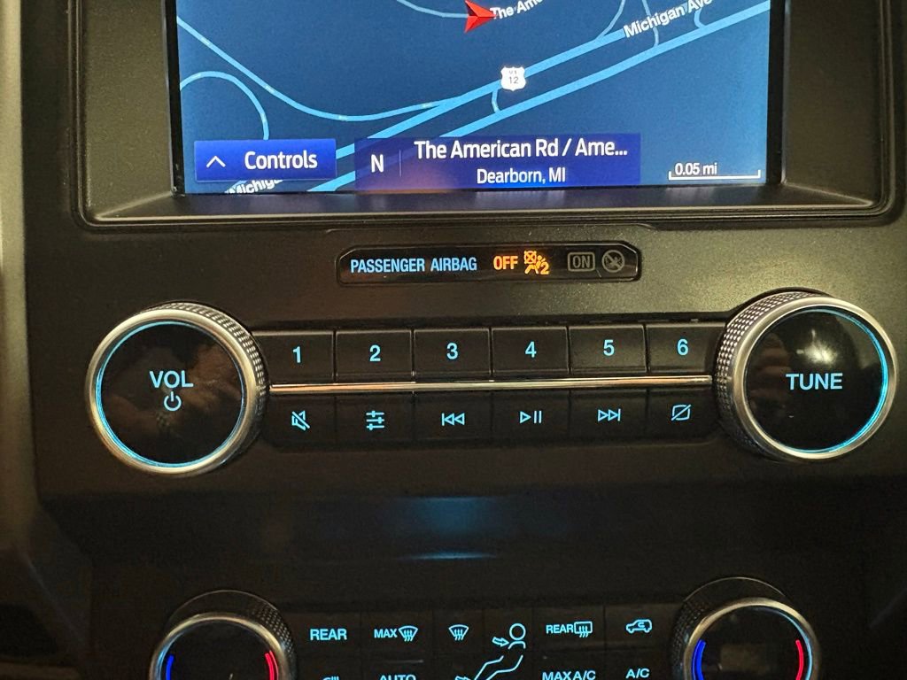 Used 2020 Ford Expedition XLT w/ Equipment Group 202A RWD image 30