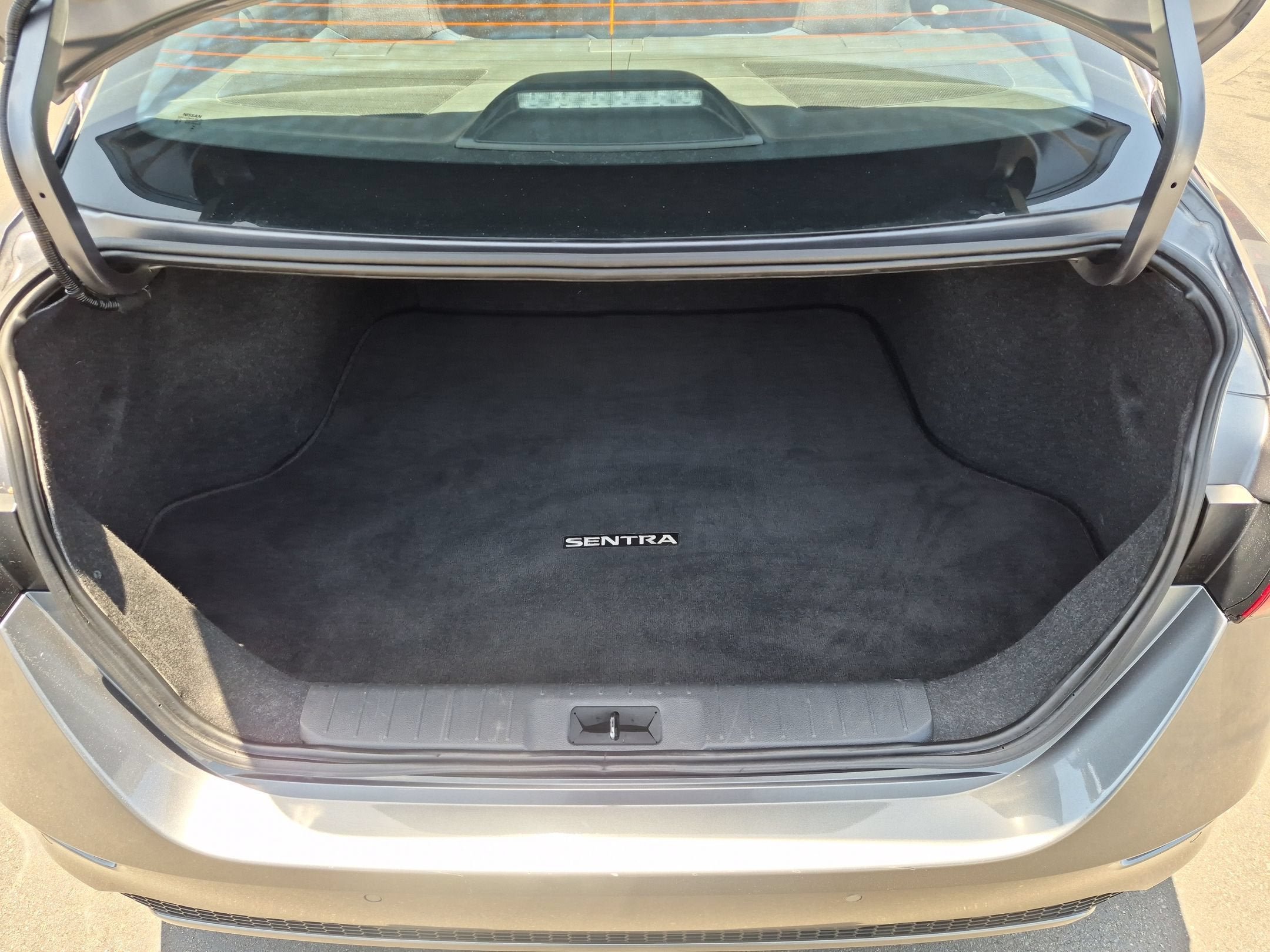 Used 2024 Nissan Sentra SV FWD image 23
