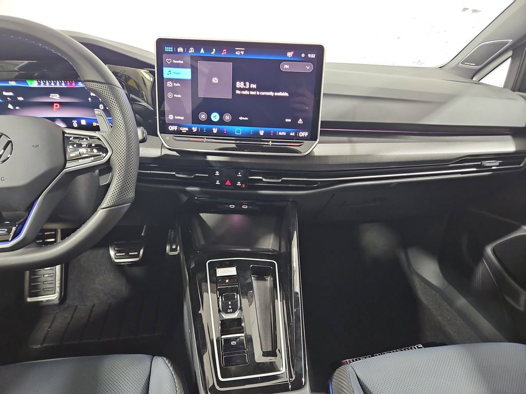 New 2026 Volkswagen Golf 2.0T image 17