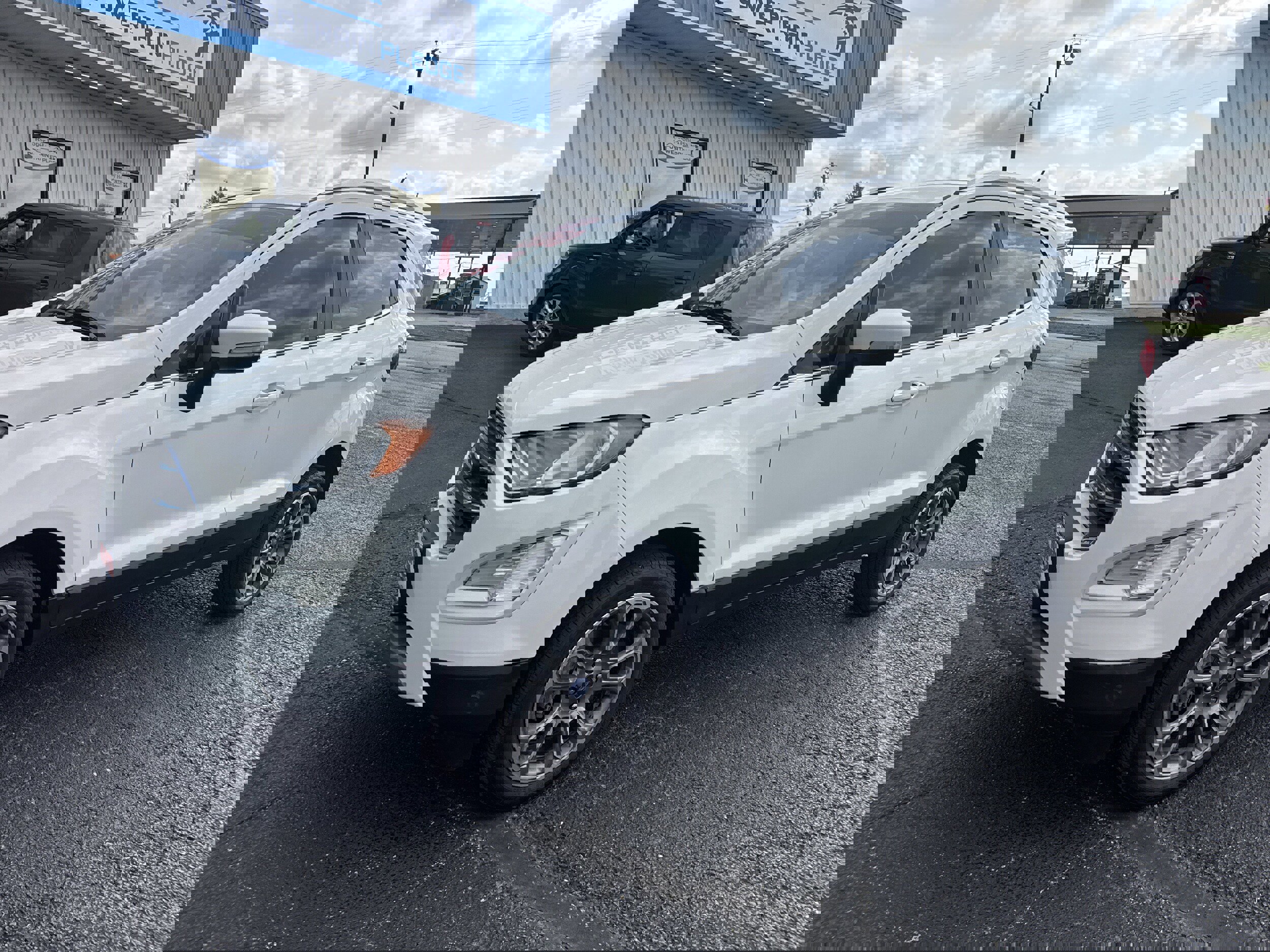 Used 2019 Ford EcoSport Titanium image 2