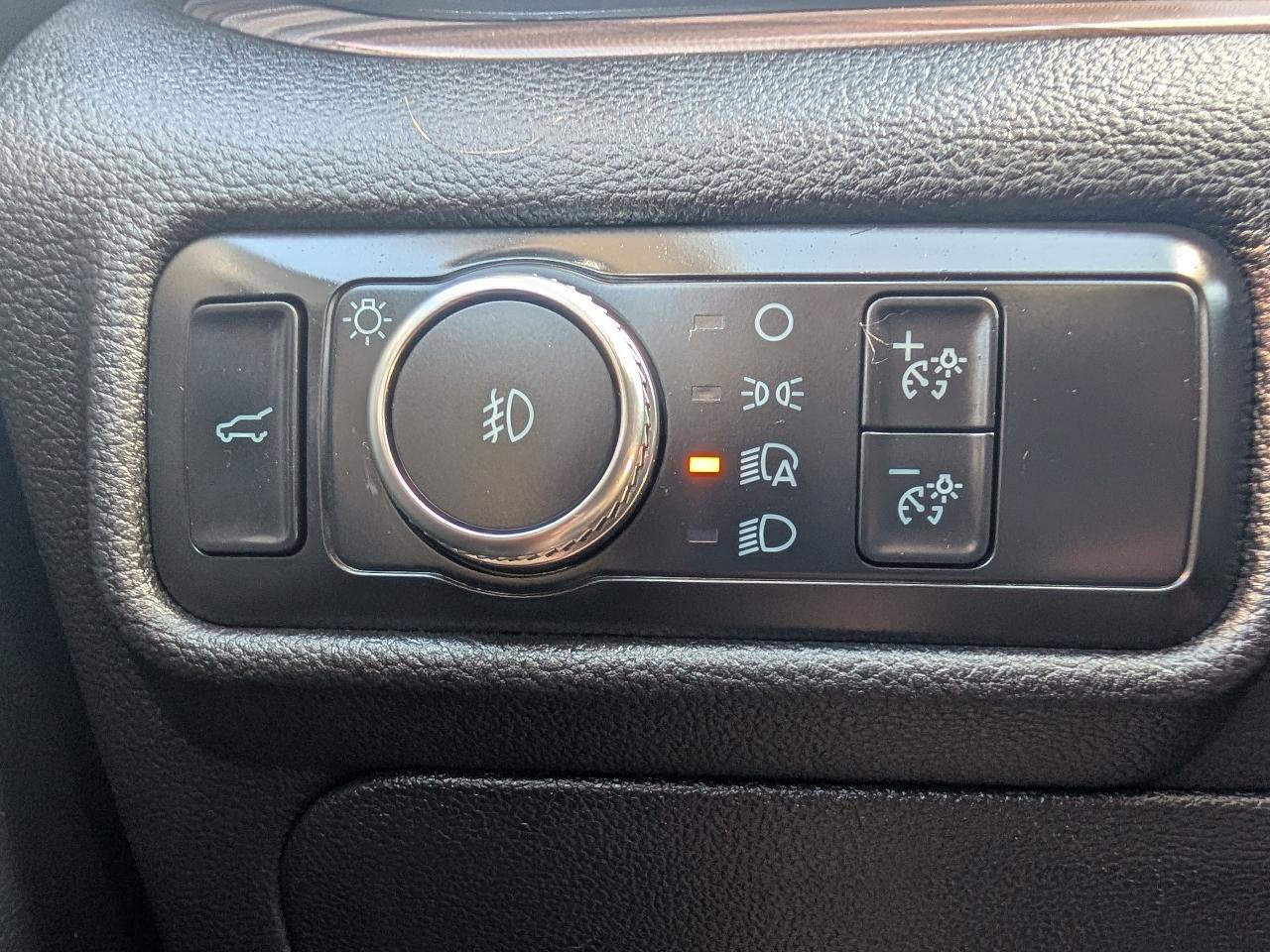 Used 2020 Ford Explorer Limited image 20