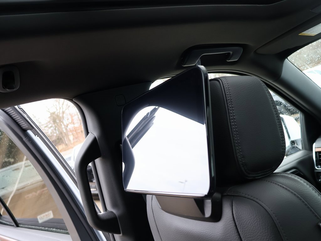 New 2026 GMC Yukon Denali image 32