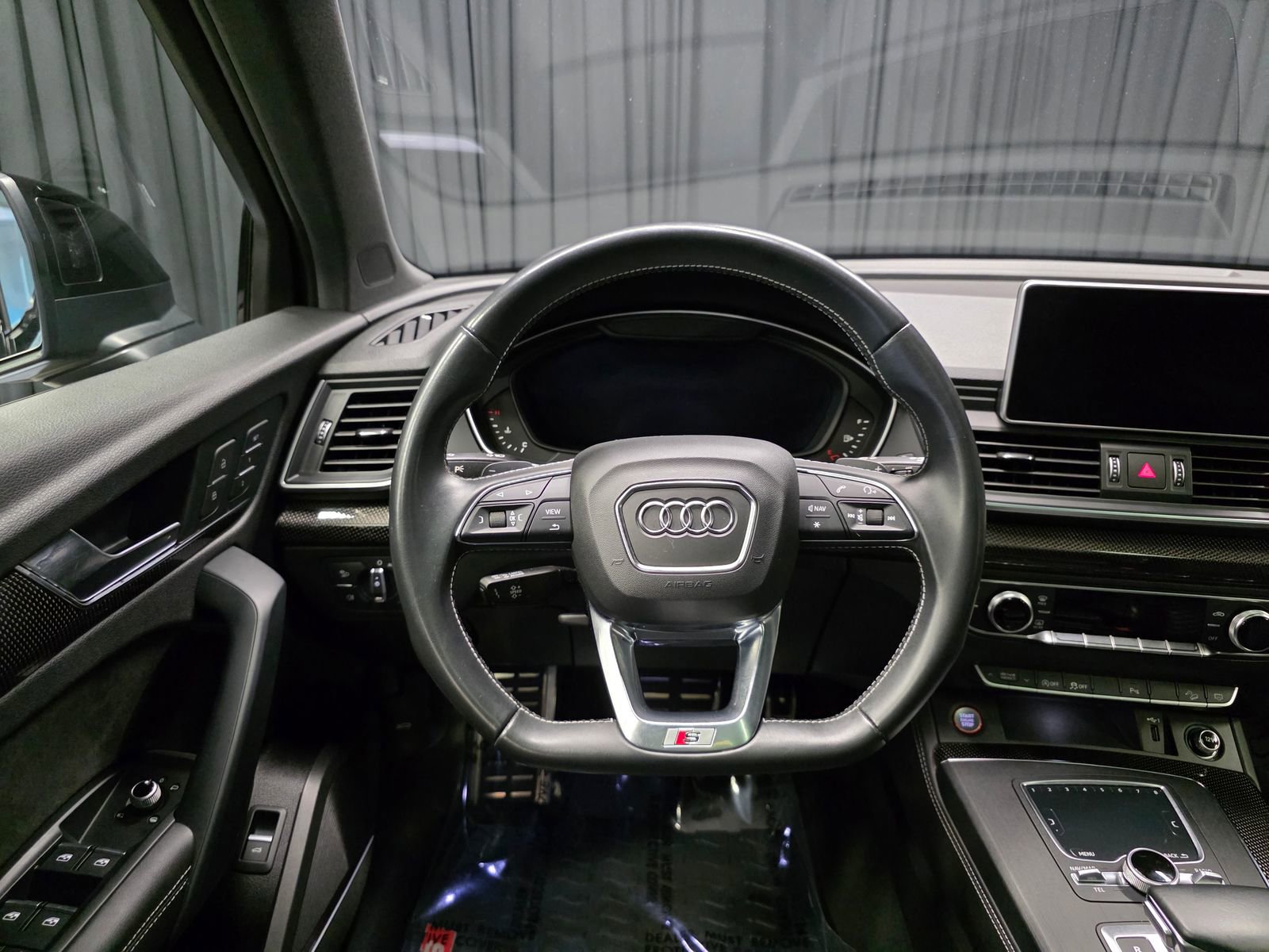 Used 2020 Audi SQ5 Premium Plus w/ Premium Plus Package AWD/4WD image 22