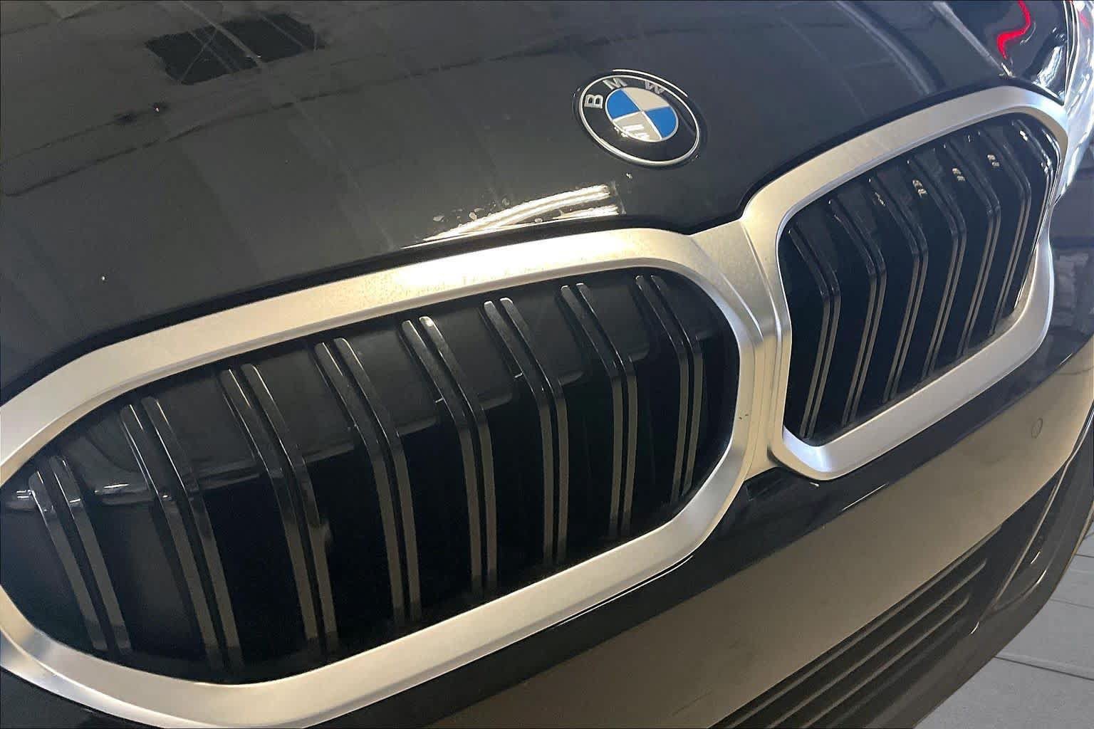 Certified 2023 BMW 330i xDrive Sedan w/ Premium Package AWD/4WD image 30