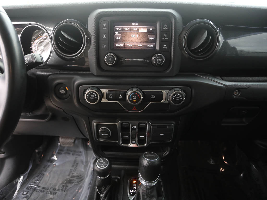 Used 2020 Jeep Gladiator Sport image 18