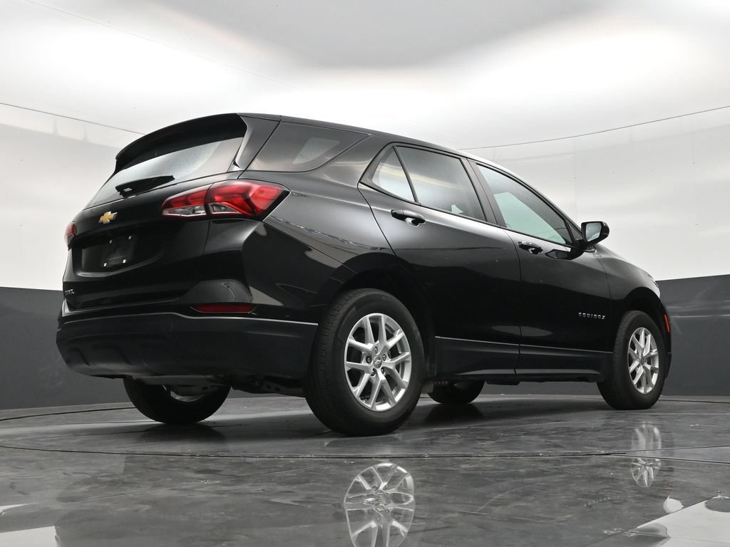 Used 2024 Chevrolet Equinox LS FWD image 23