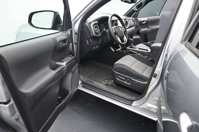 Used 2023 Toyota Tacoma TRD Off-Road AWD/4WD image 25