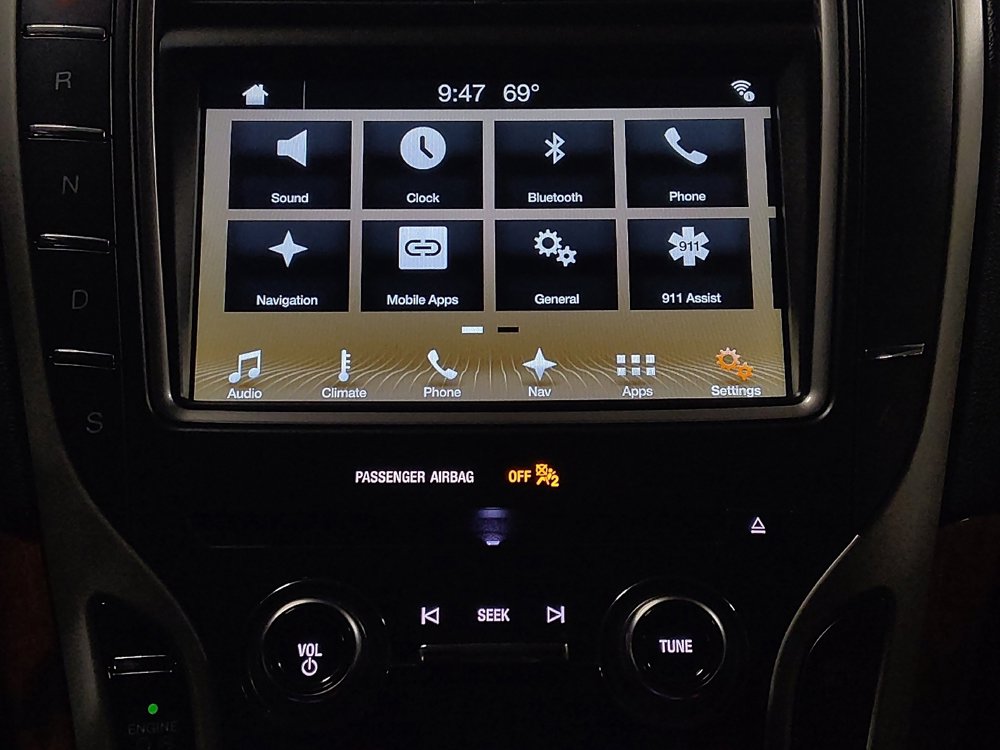 Used 2018 Lincoln MKX Reserve image 25