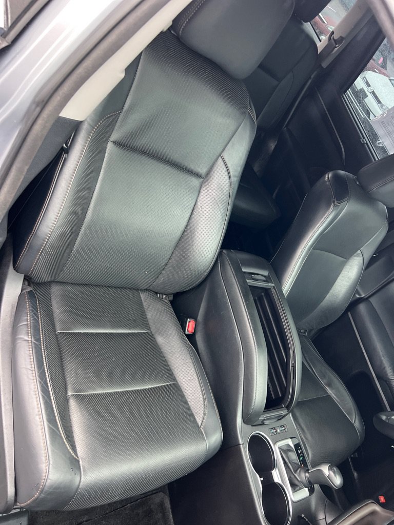Used 2015 Toyota Highlander Limited Platinum AWD/4WD image 23