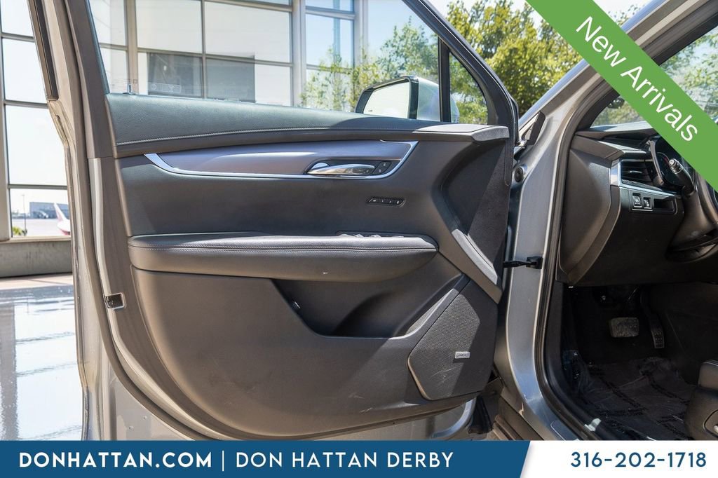 Used 2023 Cadillac XT6 Luxury FWD image 16