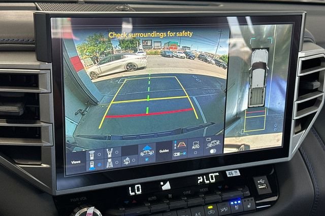 New 2026 Toyota Tundra Platinum w/ TRD Off-Road Package AWD/4WD image 18