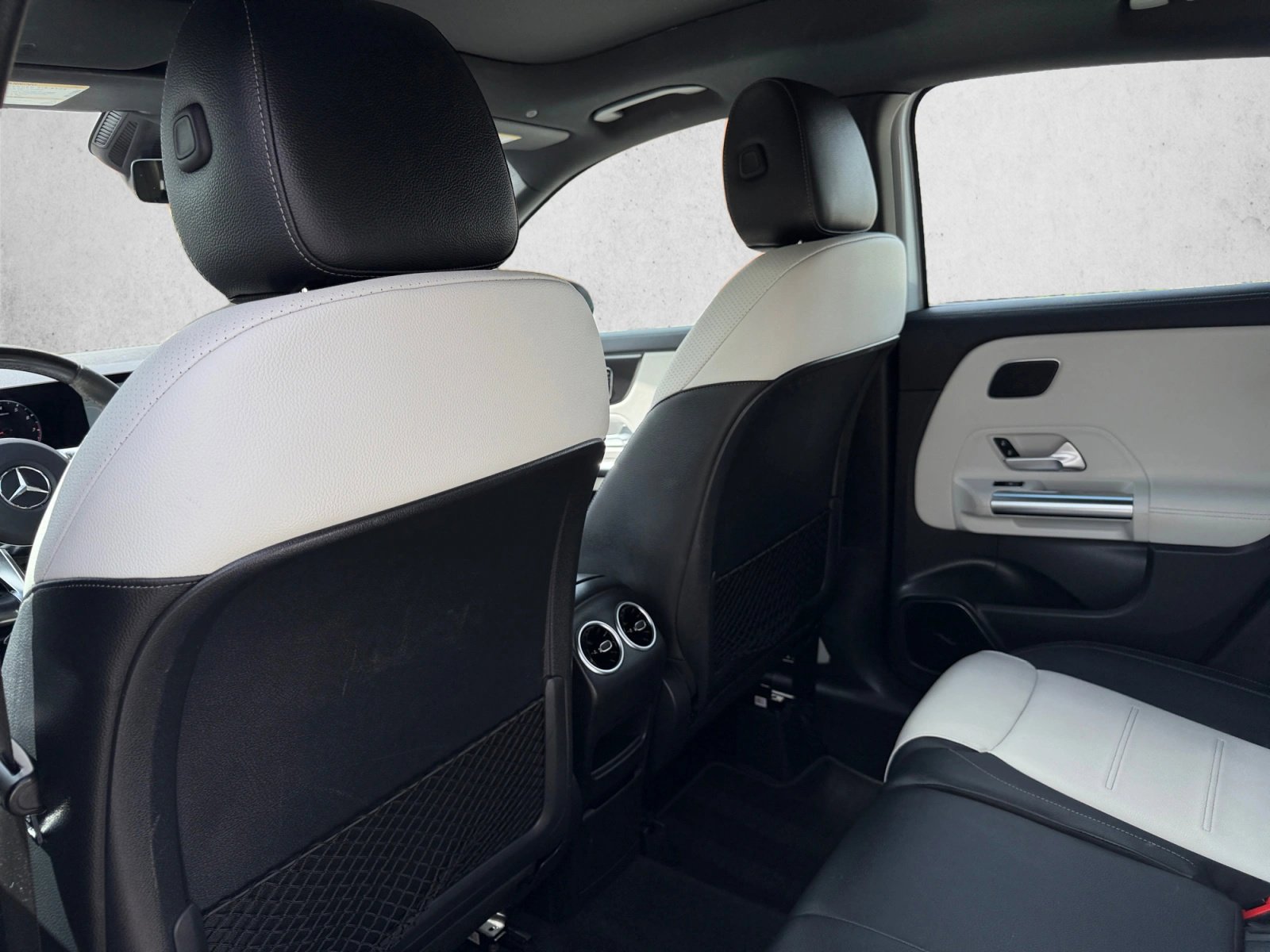Used 2021 Mercedes-Benz GLA 35 AMG 4MATIC image 19