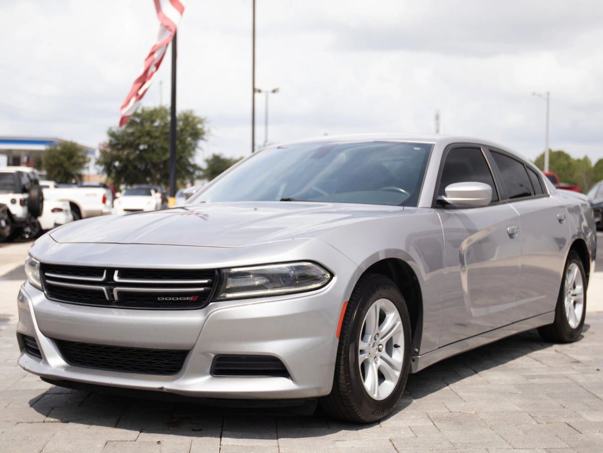 Used 2016 Dodge Charger SE w/ Popular Equipment Group RWD image 6