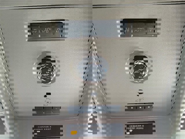 Used 2016 GMC Yukon XL SLE w/ HD Trailering Package image 18