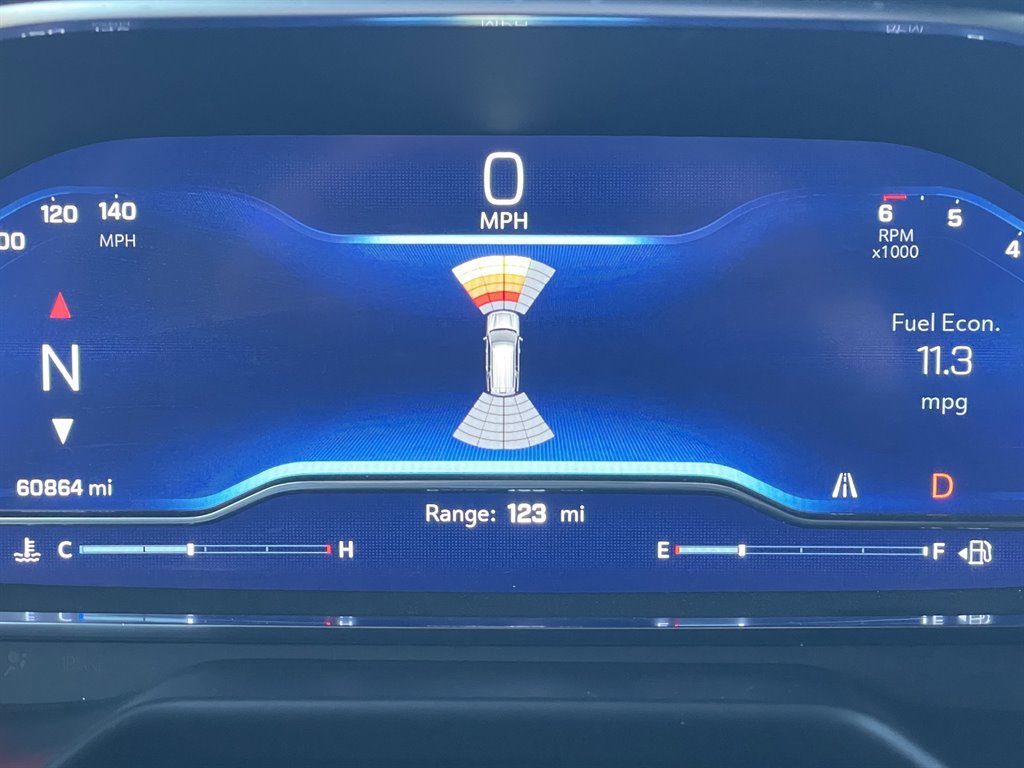 Used 2023 Chevrolet Suburban Premier image 37