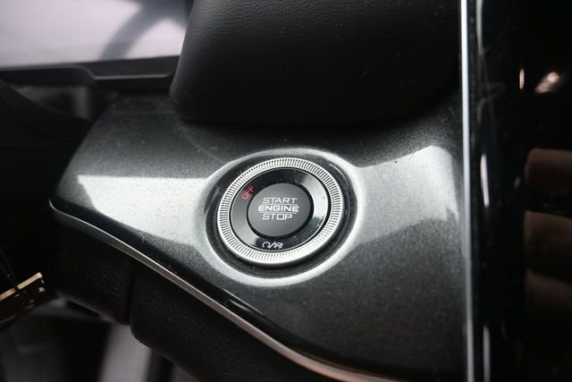 Used 2022 Jeep Grand Cherokee L Laredo w/ Luxury Tech Group I AWD/4WD image 25