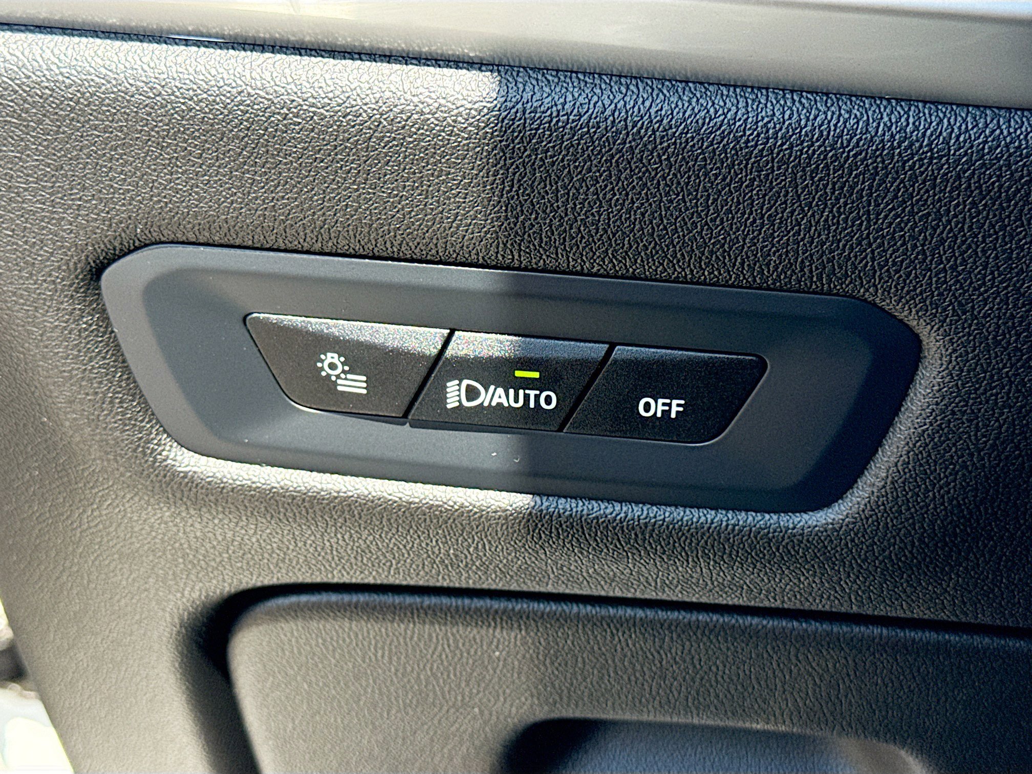 Used 2024 BMW X5 xDrive40i w/ Executive Package image 37