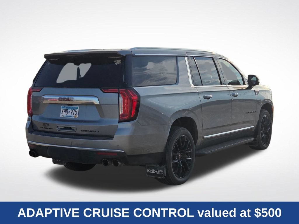 Used 2023 GMC Yukon XL Denali AWD/4WD image 3