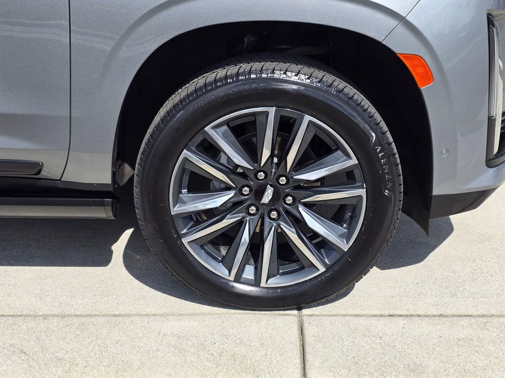 Certified 2023 Cadillac Escalade Sport Platinum w/ Heavy-Duty Trailer Package image 9