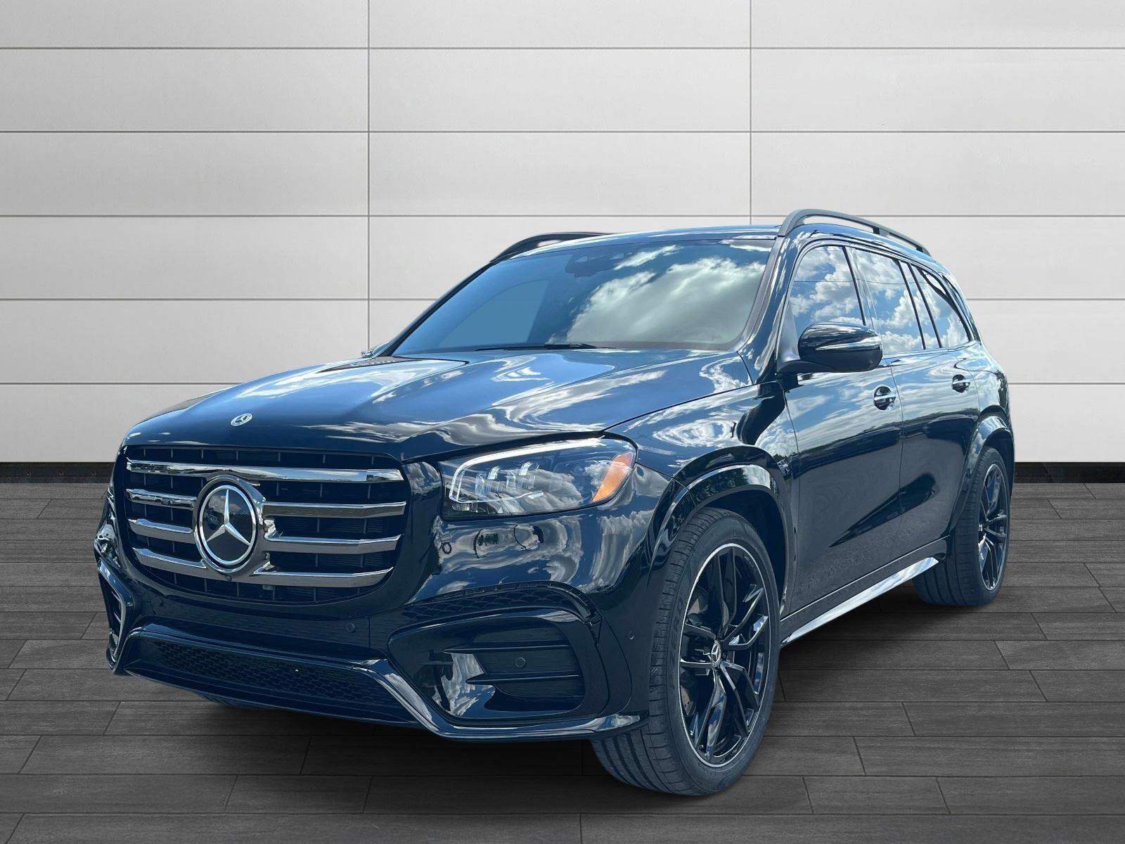 Certified 2025 Mercedes-Benz GLS 450 4MATIC image 6