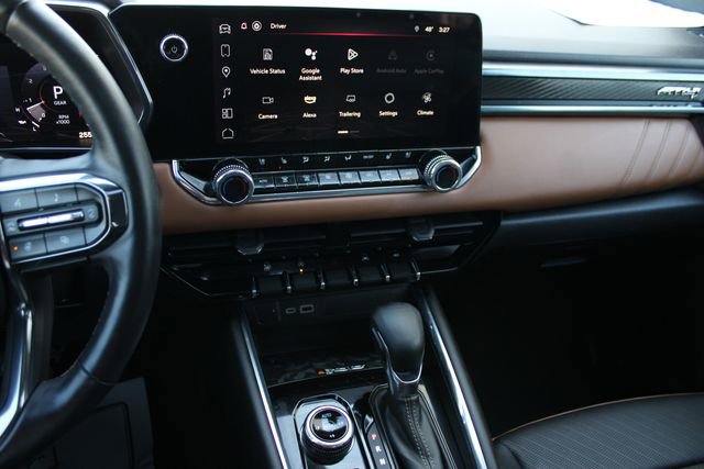 Used 2024 GMC Canyon AT4 w/ AT4 Premium Package image 16