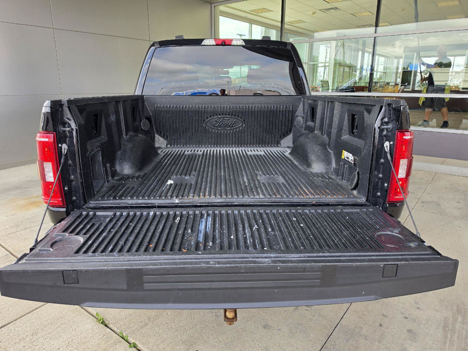 Used 2021 Ford F150 XLT w/ Equipment Group 302A High AWD/4WD image 4