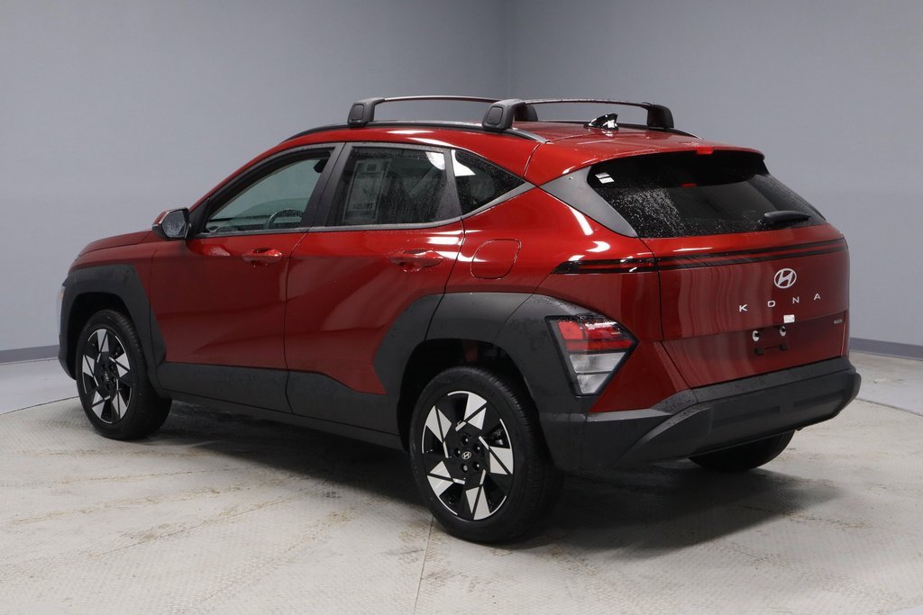 Certified 2025 Hyundai Kona SEL image 8
